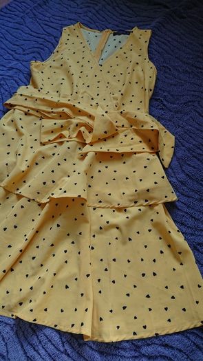 In Vogue Paris Dress. Size 12