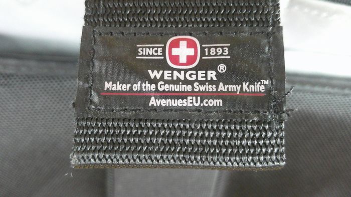 Wenger Swiss Army Laptop Messenger Bag Black Nylon Briefcase Fits Up To 15.6"