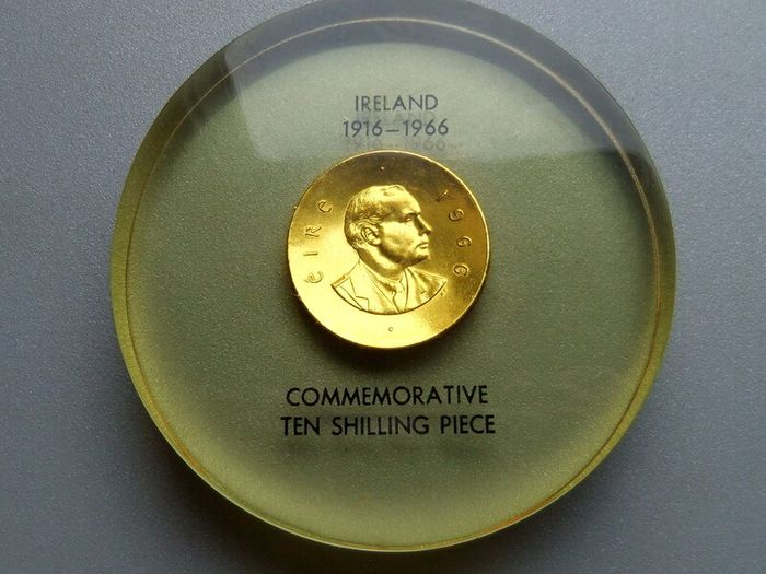 Commemorative Pearce 10 Shillings