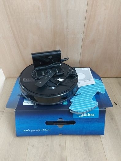 Midea robot vecuum cleaner