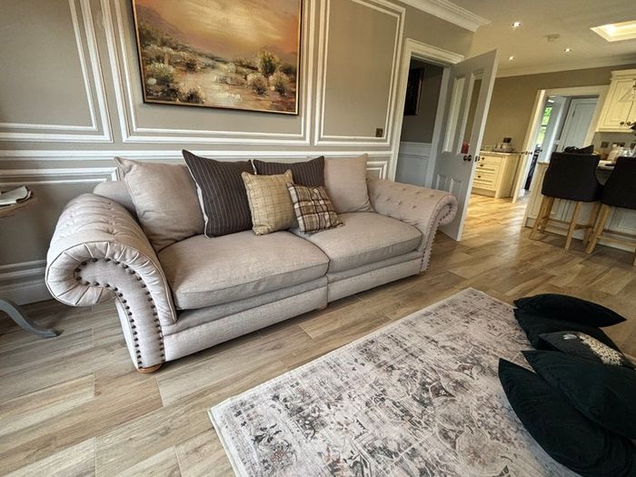 Alexander & James 4-Seater Sofa & 2 Armchairs