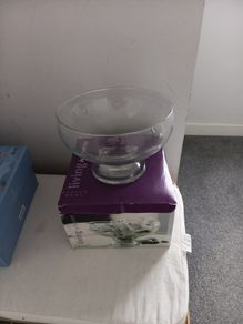 rayware footed glass bowl ,use for sweets or berries