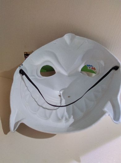 Boys / Girls / Unisex Shark Halloween Mask / Dress Up