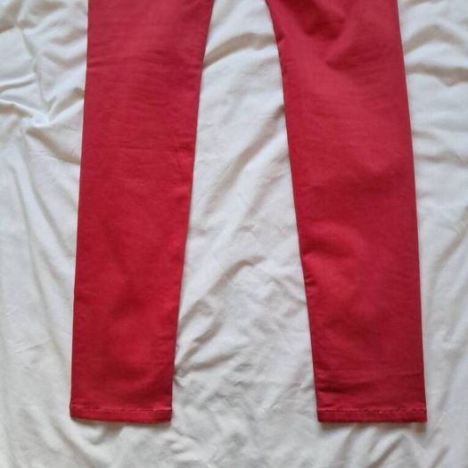 Salsa secret jeans Size 28/32 Zip fly Red in like new condition