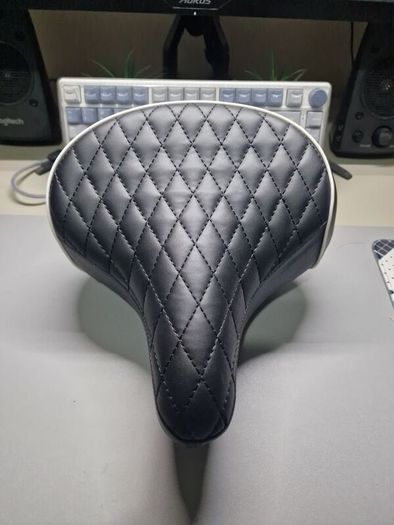 GreLiving Bicycle Oversized Saddle