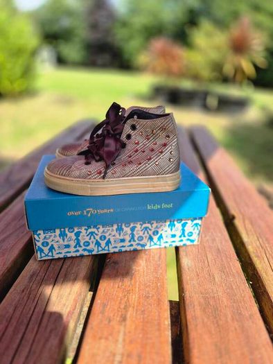 I Pinko Pallino Designer Boots, UK Junior 11, EU 29 Brand New, AV