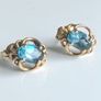 Solid 9ct gold topaz stud earrings Image 2
