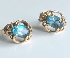 9ct gold topaz stud earrings