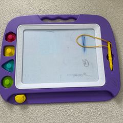 Magnetic drawing board