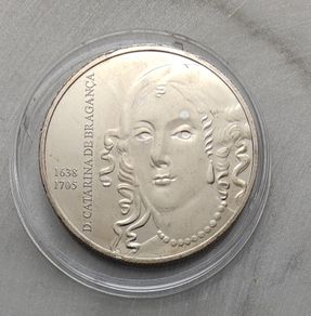 Portugal 5 Euro Base Metals Uncirculated Coin 2015 - D. Catarina de Braganca - Queens of Europe series