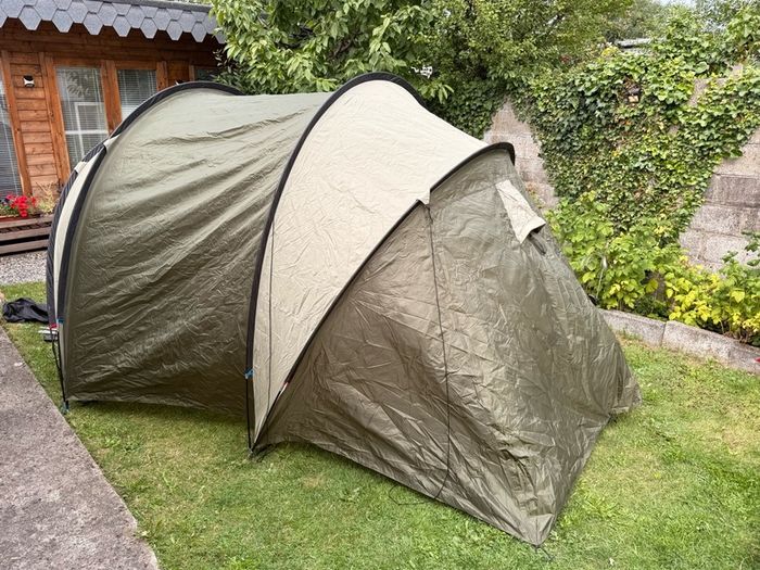 Large Tunnel Tent for 4 people
