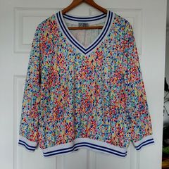 V neck Top UK 14 or Large