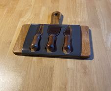 Cheese Board - Fromagerie set with handle
