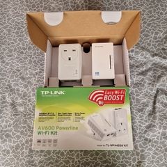 TP-LINK AV600 Powerline Wi-Fi Kit (Extender is OK, Adapter is dead)