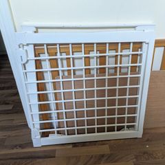 stair gate pressure fit