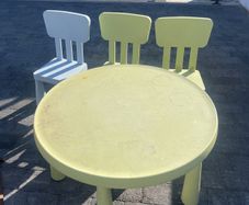 Kids ikea garden table and 3 chairs