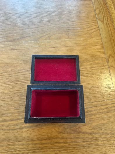 Vintage Eastern European Straw Marquerty Jewellery Box