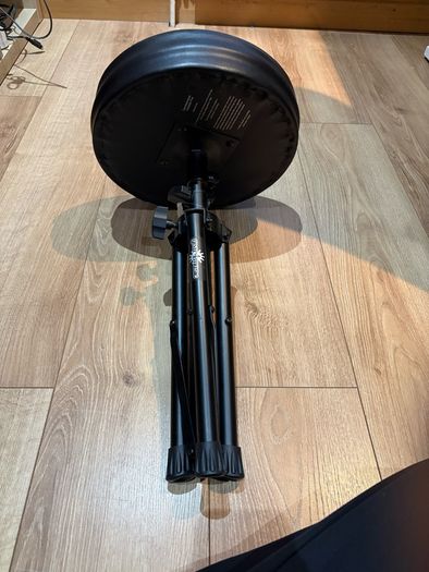 stool for music