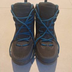 Womens hiking boots