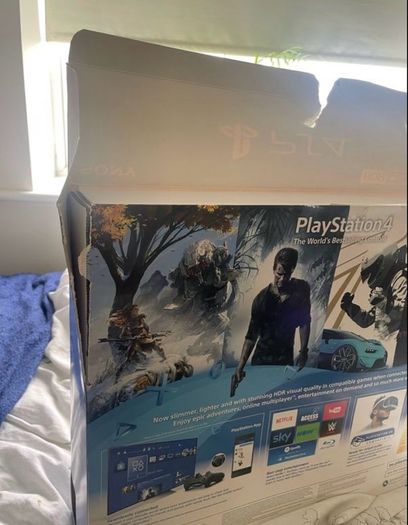 PS4 Slim 1TB Boxed Bundle + 2 Controllers | Low Firmware 10.71 (Jailbreakable)