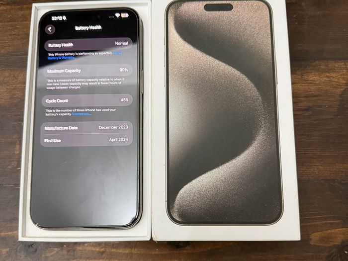 Apple iPhone 15 Pro Max 90% Battery Mint Condition Almost Like New (Read Description)