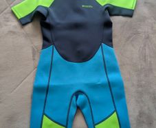 Wetsuit size 11-12