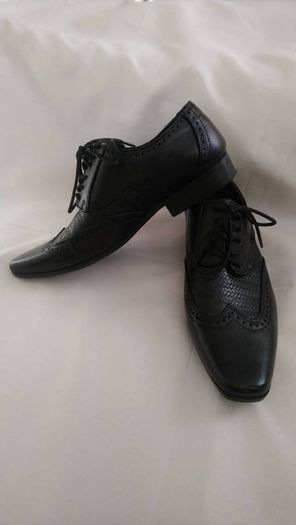 Boy's shoes