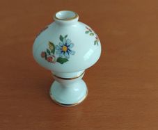 Aynsley miniature porcelain cottage garden dollhouse lamp