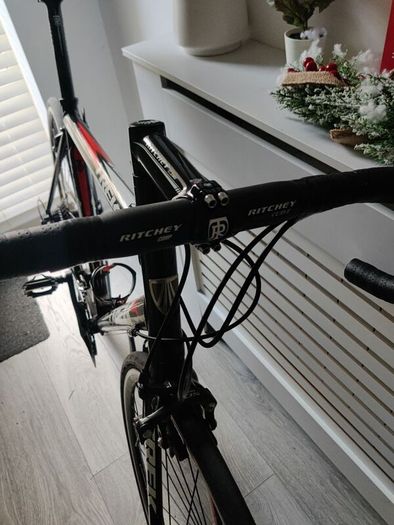 Trek Alpha 1.2, Carbon Fiber Fork, Shimano 105 Group set, Size L