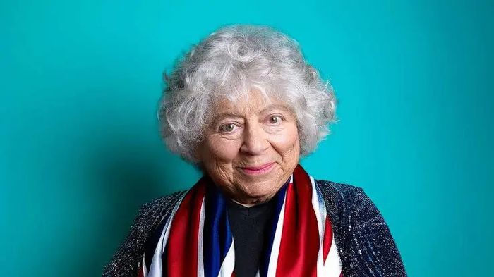 Miriam Margolyes - convention centre