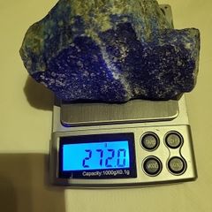 Lapis lazuli specimen