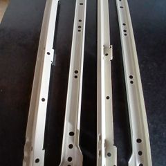 Bottom fix drawer runners
