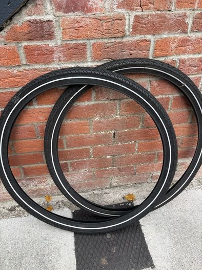 Road bike tyres