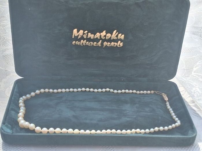 9k Gold Freshwater Graduating Pearl Necklace