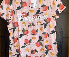 Bnwt age 12-14 H&M tshirt
