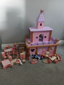 Doll house