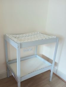 Changing table