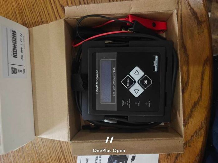 BMW Motorrad Battery charger Plus