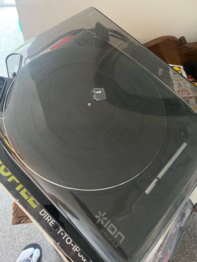 ion iPROFILE Turntable Direct to iPod iPhone Transfer 4s 3gs vinyl recorder mp3