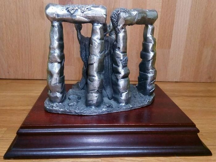 Metal Figure with Crystals - SUMMONING THE ELEMENTS - With Plinth -  No Box