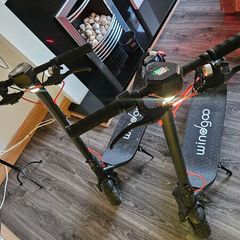 2 X Windgoo M20 electric scooters