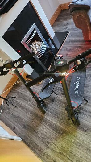 2 X Windgoo M20 electric scooters