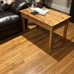 kitchrn table