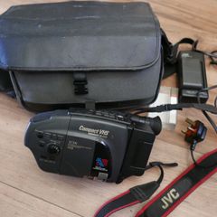JVC GR-AX35 Compact VHS Camcorder Video Camera