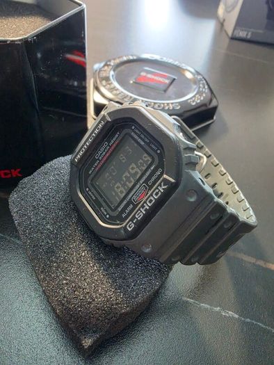 Casio G shock dw 5610su