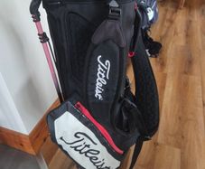 Titleist StaDry Carry Bag
