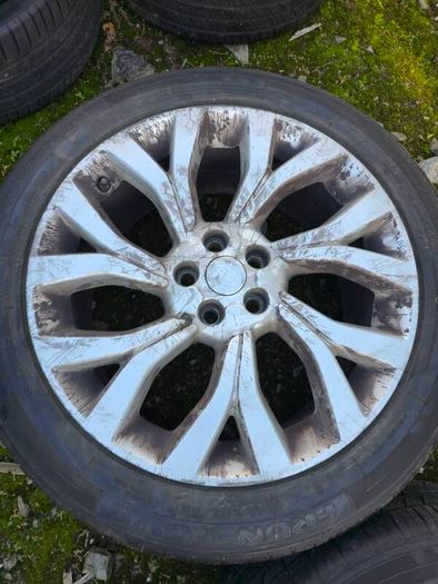 2x 21" Genuine LandRover Alloys 5x120