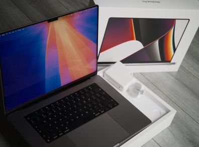 MacBook Pro 16-inch M1 Pro