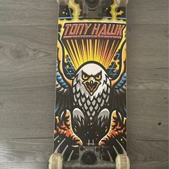 skateboard Tony Hawk