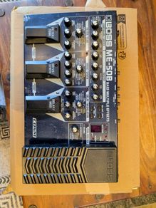 Boss ME50 multi effect Bass Pedal